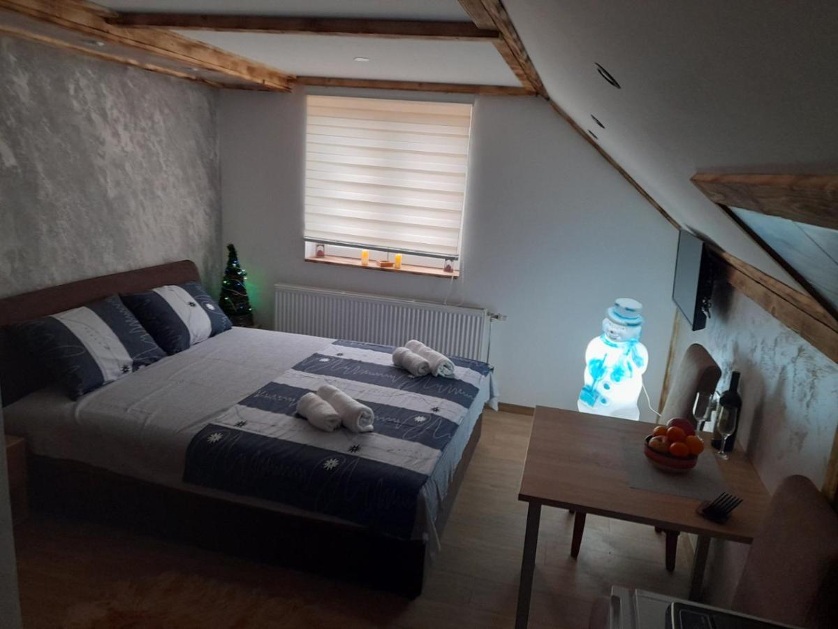 Apartmani Milosavljevic Divcibare Luaran gambar