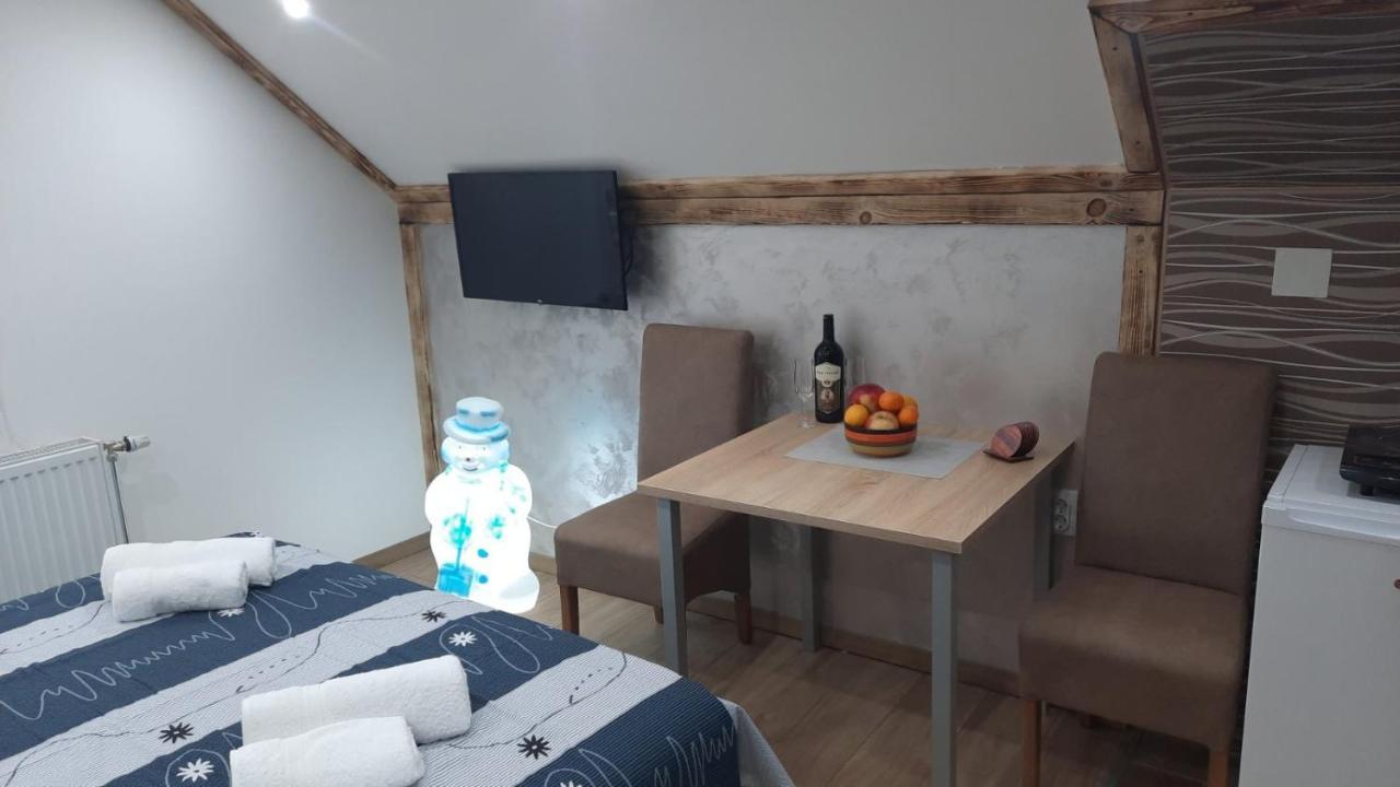 Apartmani Milosavljevic Divcibare Luaran gambar