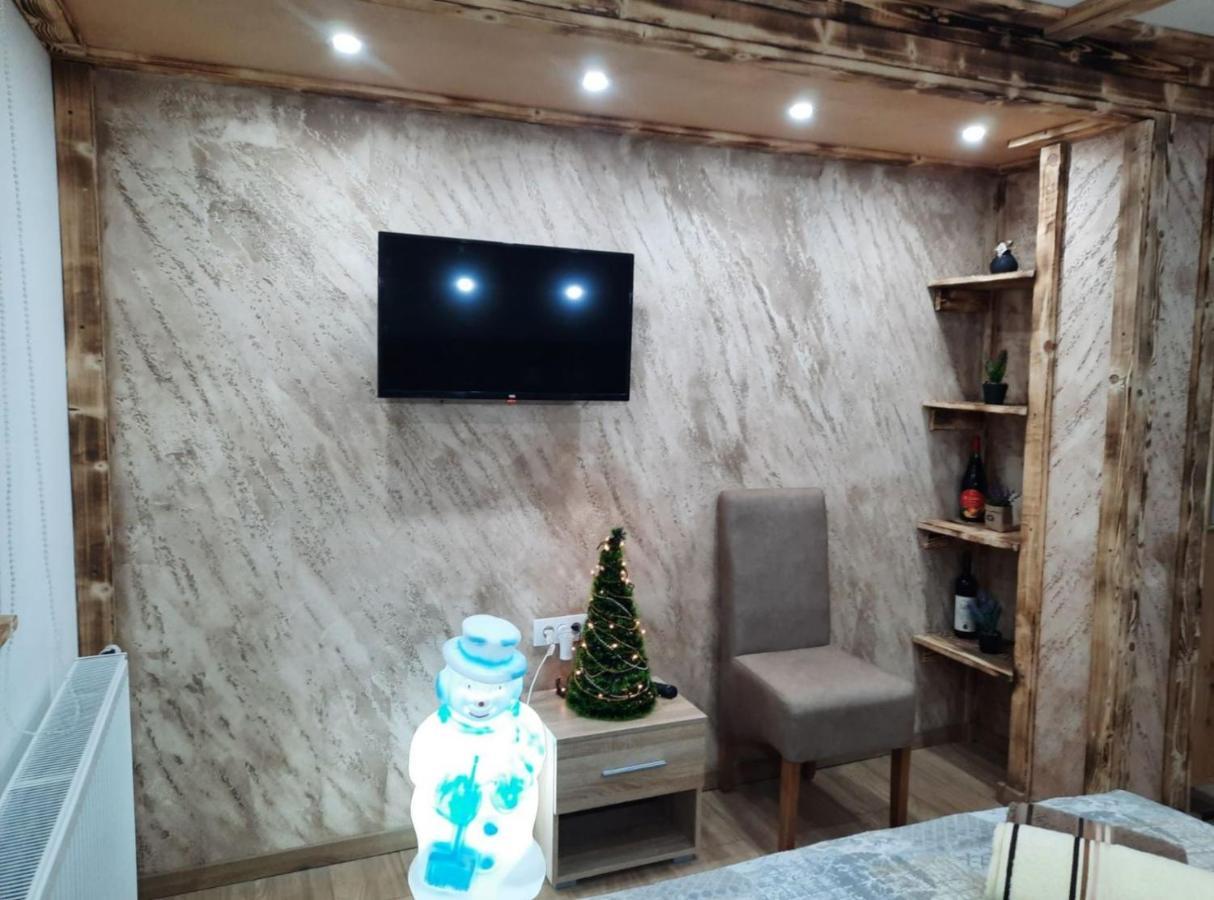 Apartmani Milosavljevic Divcibare Luaran gambar