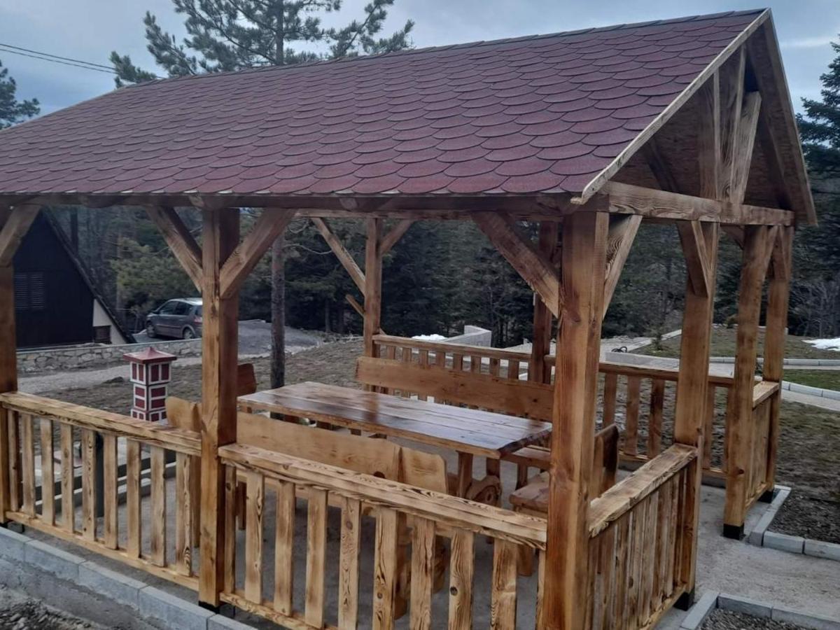 Apartmani Milosavljevic Divcibare Bilik gambar